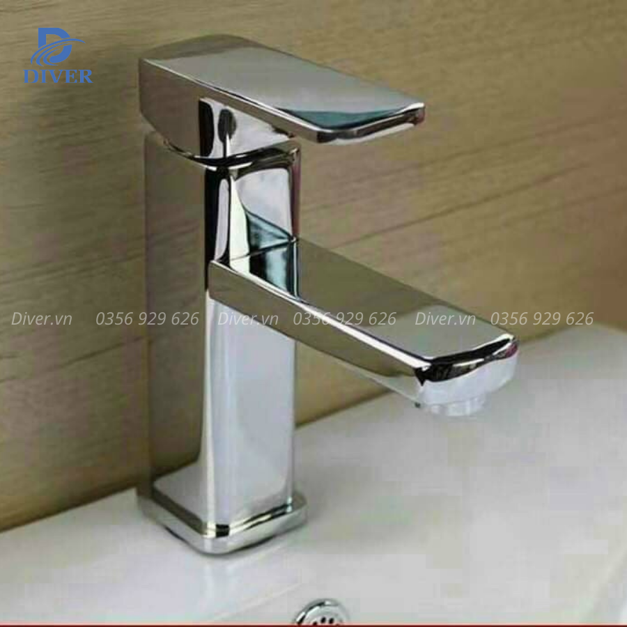 VÒI LAVABO VUÔNG MẠ CROM