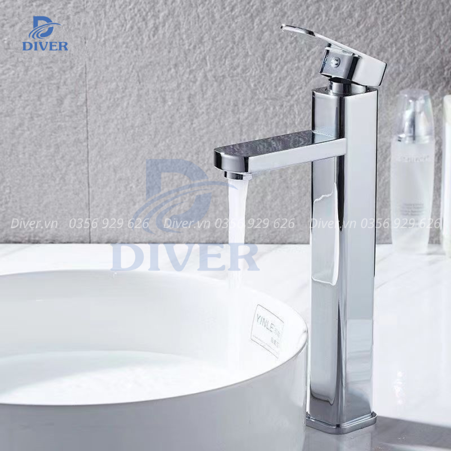 VÒI LAVABO VUÔNG MẠ CROM